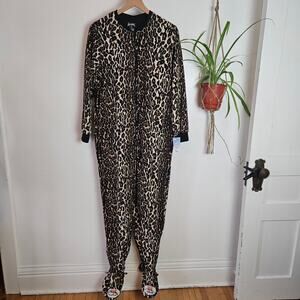 NEW Nick & Nora Jungle Jim‎ Fleece One Piece Pajamas M Leopard Print NWT